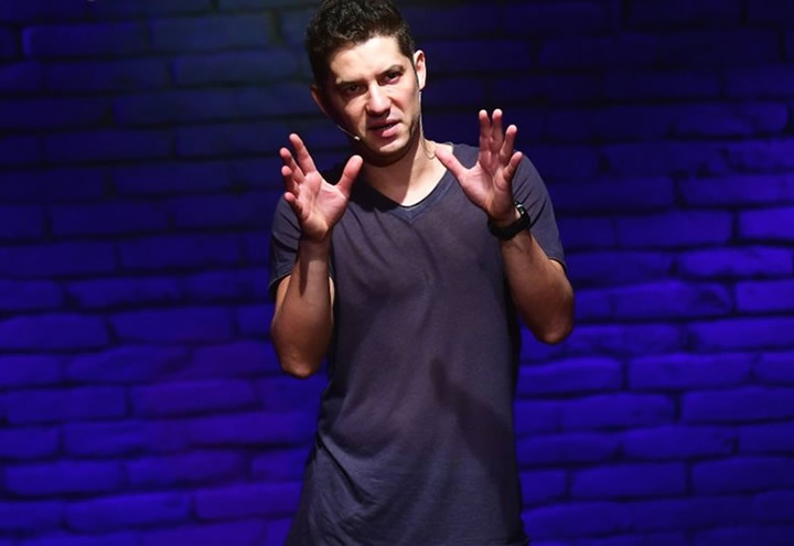 Okan Çabalar Stand Up Gösterisi